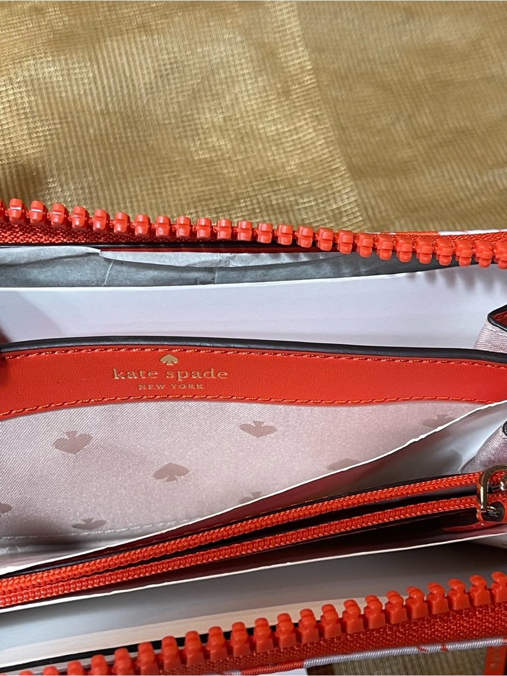 kate spade Coral and White Floral Zip Wallet - Picture 2 of 4